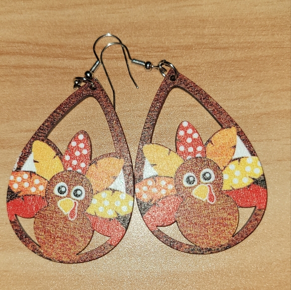 Jewelry - 🍁NWT TURKEY EARRINGS